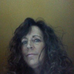 Meet your Posher, Maura